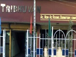 Hotel Tribhuvan Ранчи Экстерьер фото